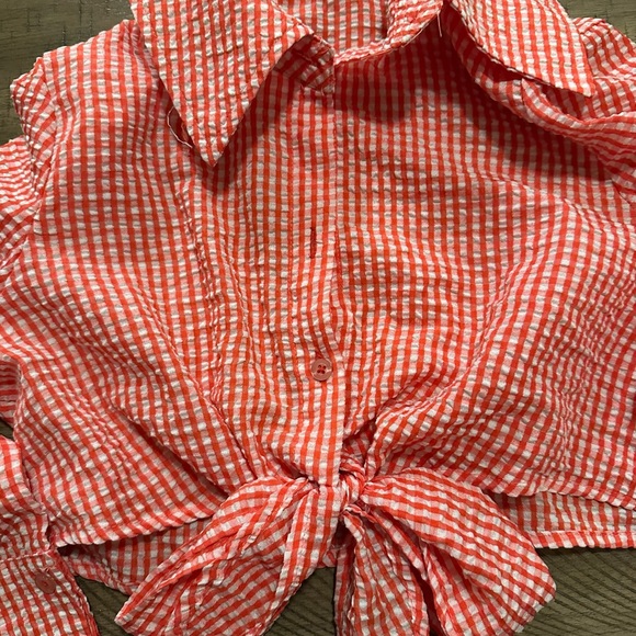 Vintage Style Red Gingham Seersucker Tie-Front Crop Top - Size M - Picture 2 of 6